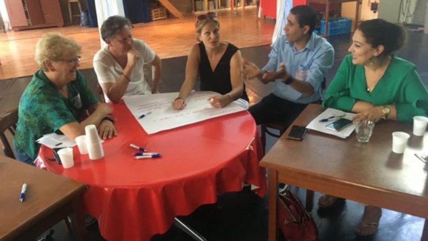 5 people at the Amsterdam Lab
