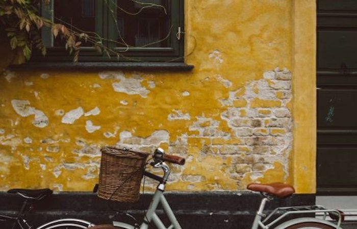 image of bike in copenhagen